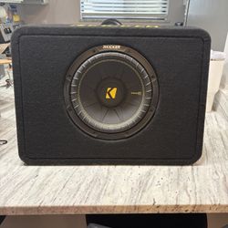 Kicker Comp-C 10in sub + Boss Riot r1100m