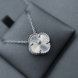 925 sterling silver Van cleef style  clover shape necklace 20” 1mm