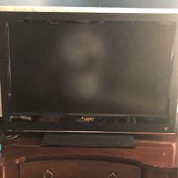 Vizio V032LH 32” LCD HDTV