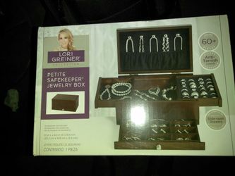 Jewelry box
