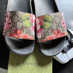 FLORAL GUCCI SLIDES (REAL INCLUDES BOX)