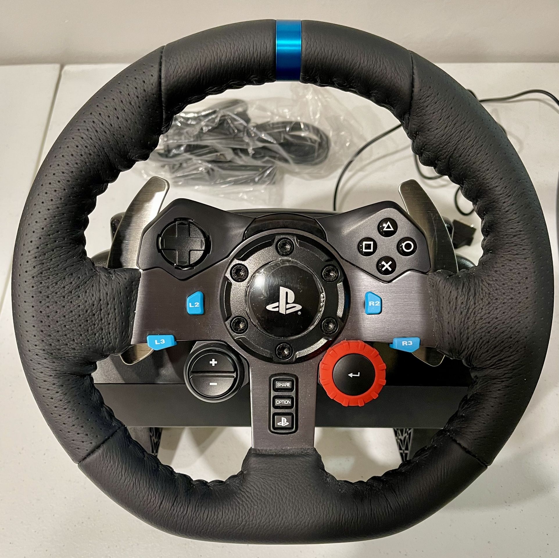 Logitech G29 Driving Force Racing Wheel and Floor Pedals, Real Force Feedback, Stainless Steel Paddle Shifters, Leather Steering Wheel Cover for PS5,