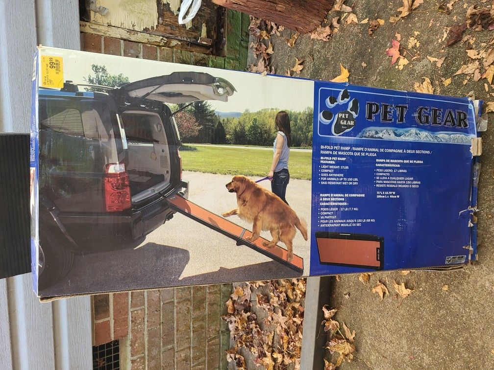 Pet Gear Bifold Pet Ramp 71 In L 16 In W