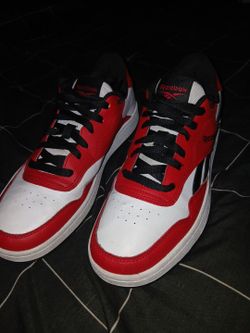 Reeboks size 7 and 1/2