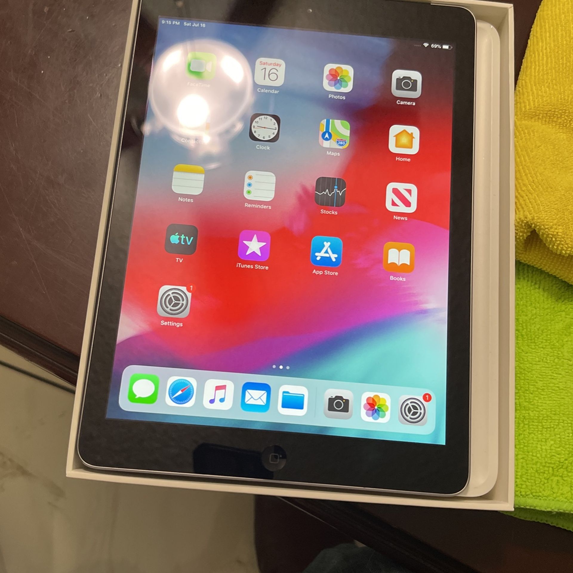 I Pad Air 32 Gigs