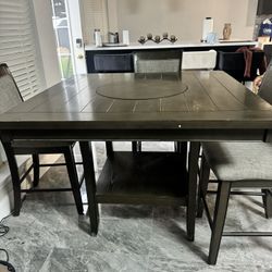Nebraska Dining Set With 4 Chairs And A Bench