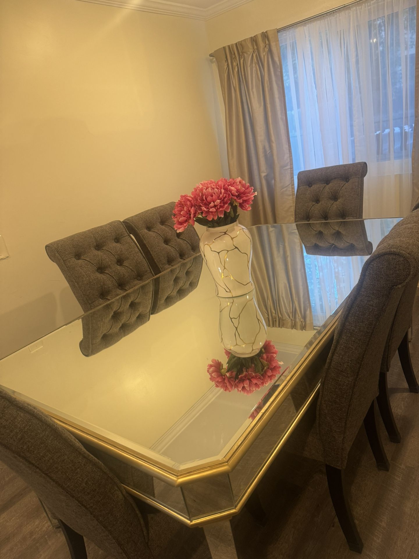 Mirrored Dining Table – Great Deal!