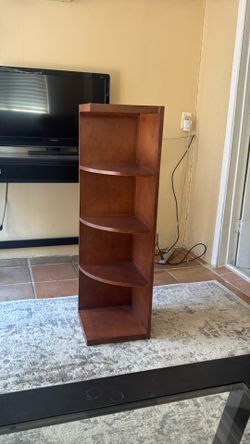 Corner shelf
