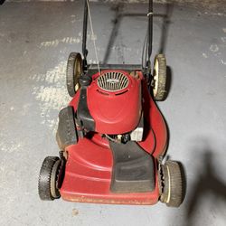 Lawnmower 