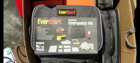 Everstart Roadside Emergency Kit