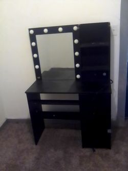Vanity mirror