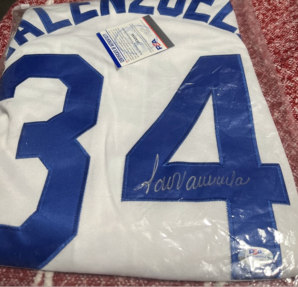 Fernando Valenzuela Signed Jersey 