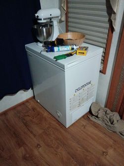 9 cu ft chest freezer