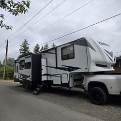2019 Forest River Vengeance Rv Toy Hauler 
