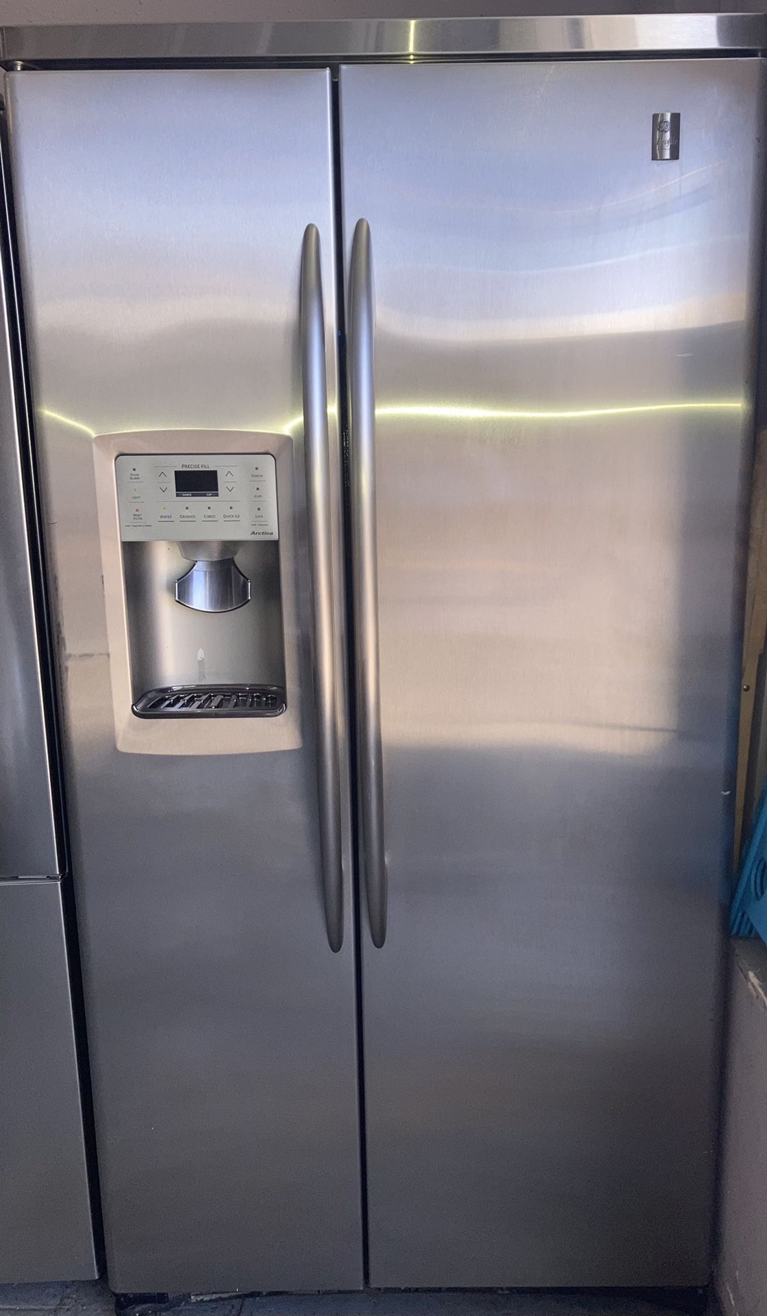 Profile Side By Side With Stainless Steel In Amazing Conditions