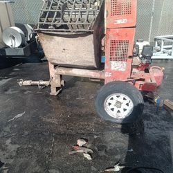 Mixer Honda Engine  Runs Smooth 