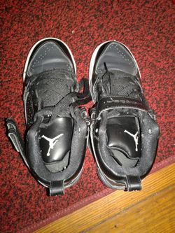 Size 4 boys jordans used