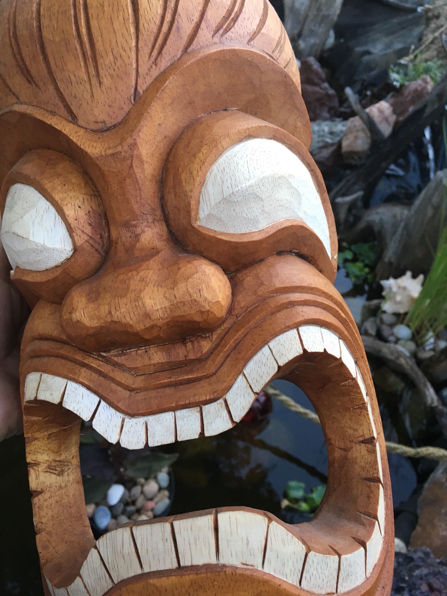 Tiki towel holder