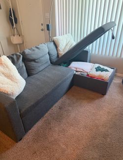 Sectional couch