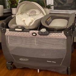 Graco Pack N Play Set
