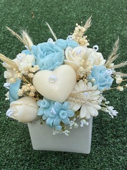 Lindo Arreglo De Velas De Flores 