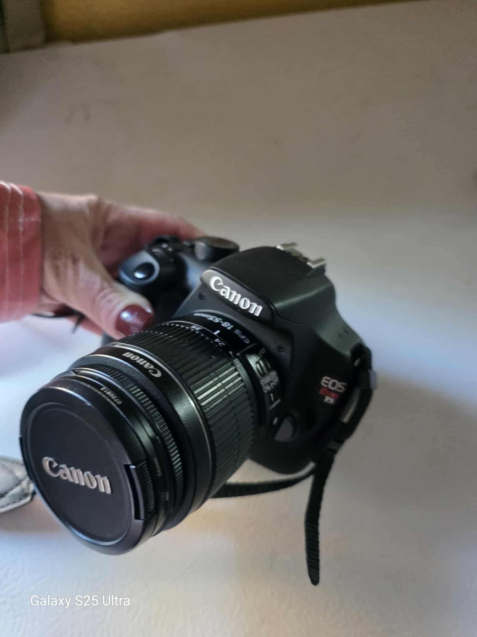 Canon Rebel T5 W/18-55mm Kit Lens 