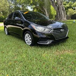 2020 Hyundai Accent SEL Sedan