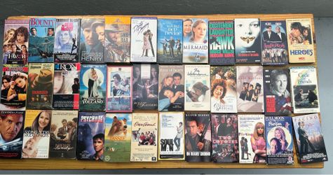 VHS MOVIE BUNDLE 43 tapes
