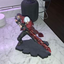 Devil May Cry Stature 