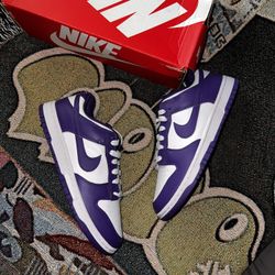 Court Purple Dunk Size 8.5