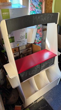 The Land of Nod (Crate & Barrel) Wooden Play / Lemonade Stand