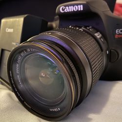 Canon T7 Camera