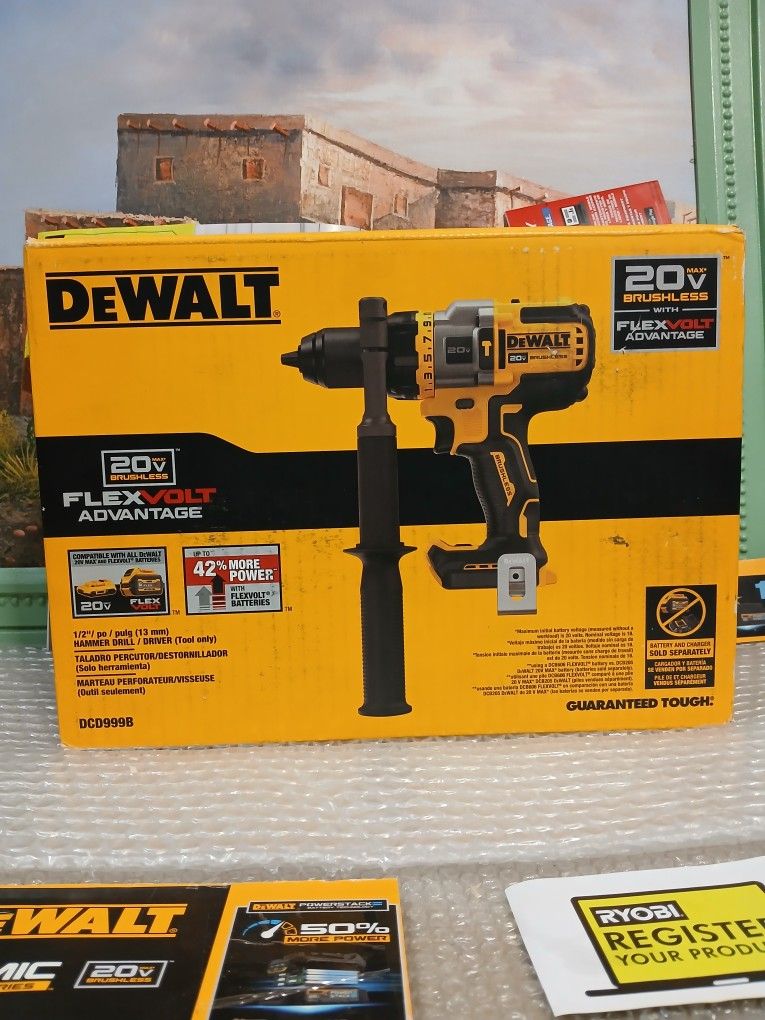 NEW DEWALT 20V BRUSHLESS 1/2 HAMMER DRILL DRIVER TOOL