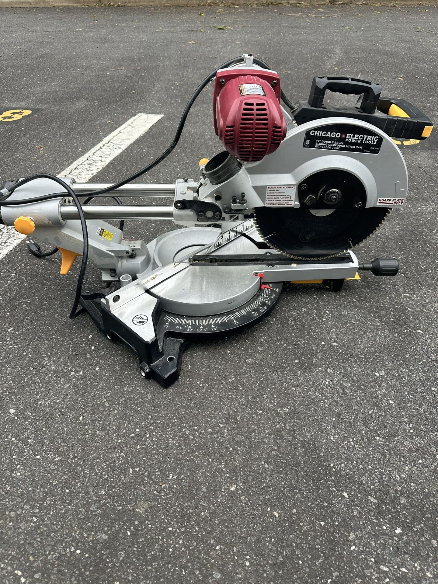 Chicago Electric Table Saw