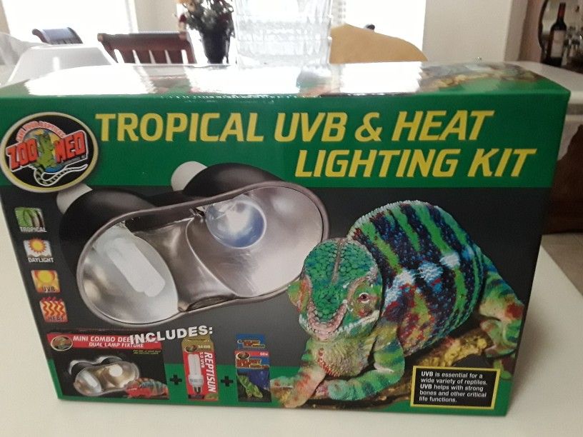 Brand New Tropical Uvb And Heat Lighting Kit In Weeki Wachee  Spring Hill