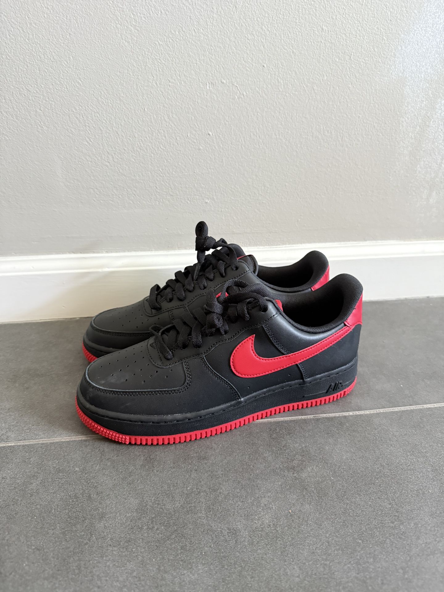 Nike Air Force 1s (Black/Red) Men’s Size 8
