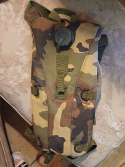 Authentic USGI CamelBak ThermoBak 3L Hydration Pack – M81 Woodland Camo