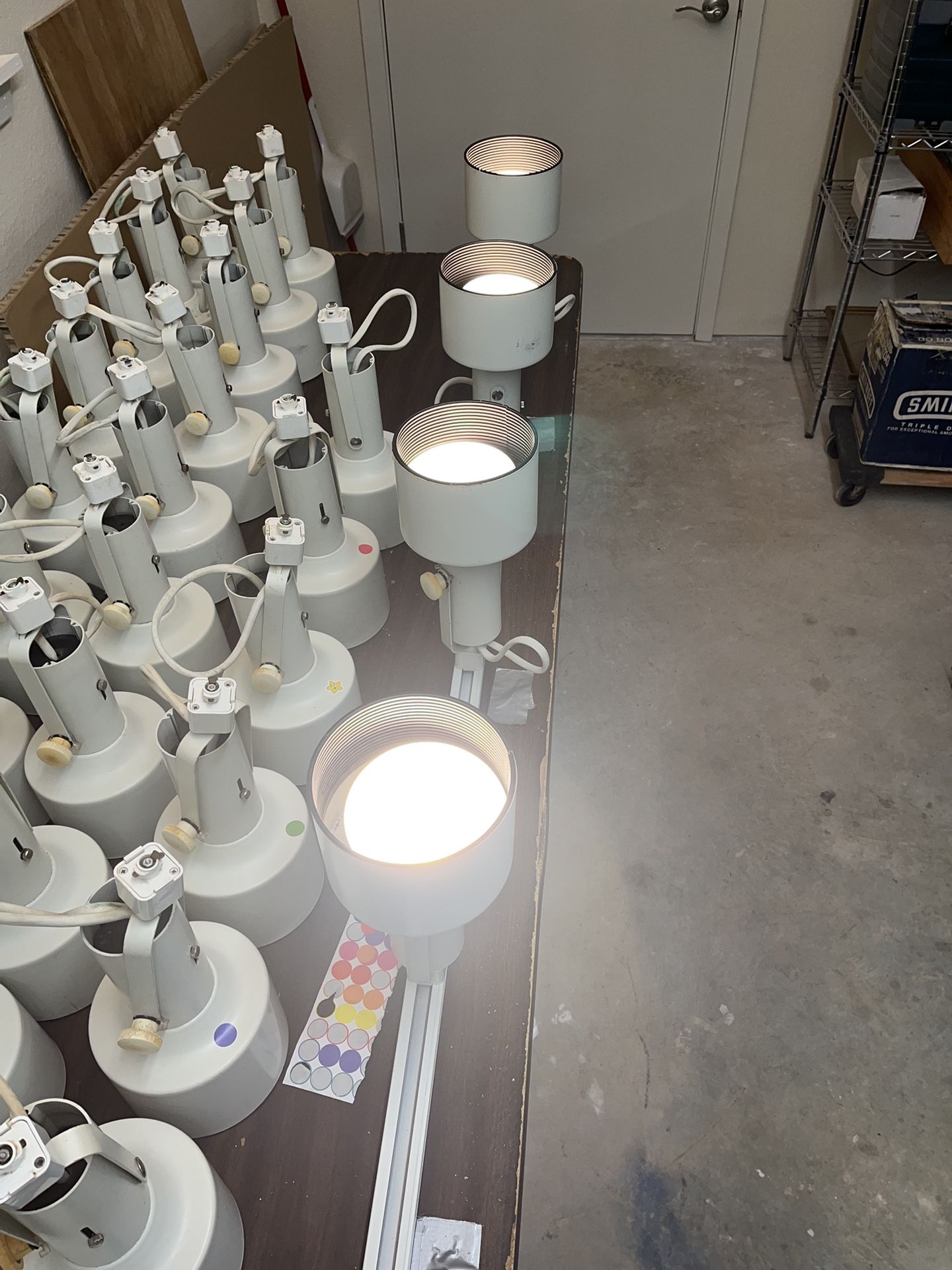 Commercial Lighting Tracks with Twist-in Fixtures