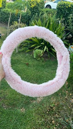 Steering wheel cover