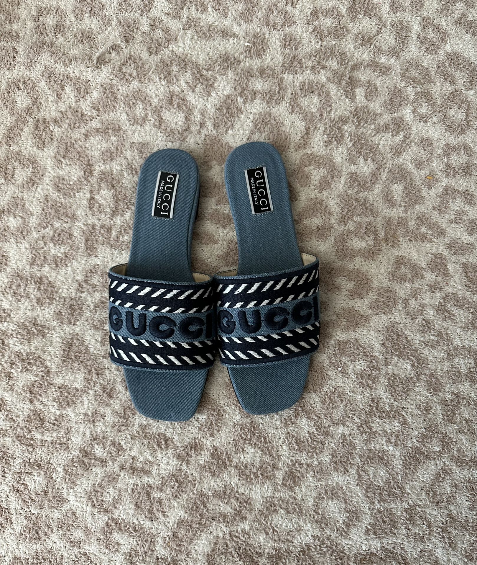 Gucci Denim Slides $150 **READ DESCRIPTION**