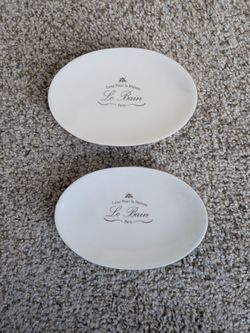 2 Le Bain Porcelain Soap Dishes