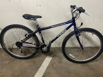 Trek 830 Mountain Track bike