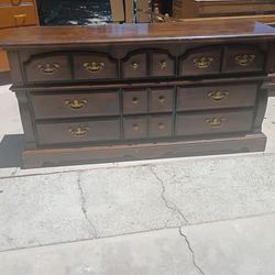 Brown dresser