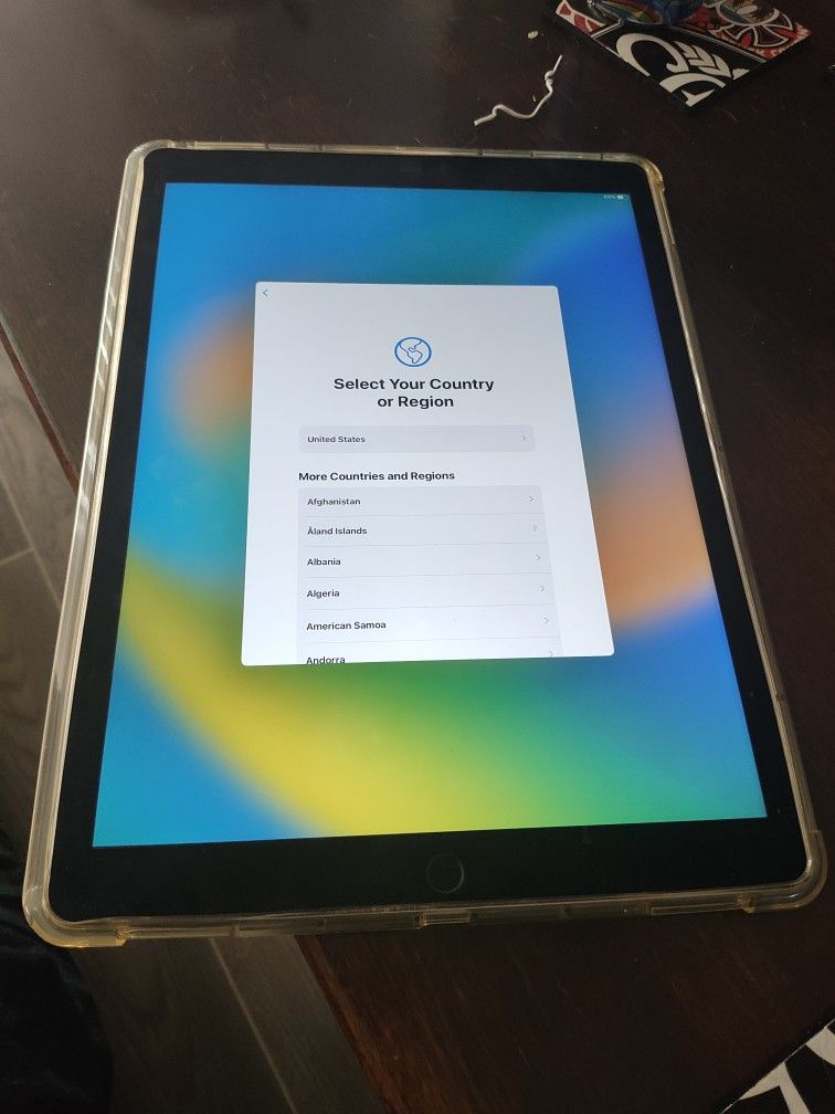 iPad 12.9in 32 gb 