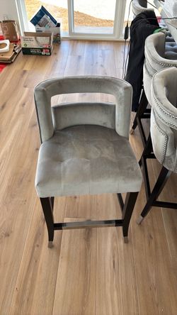 Gray Island Chair (6)
