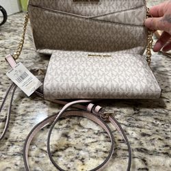 New Michael Kors Purse And Wallet New With Tags
