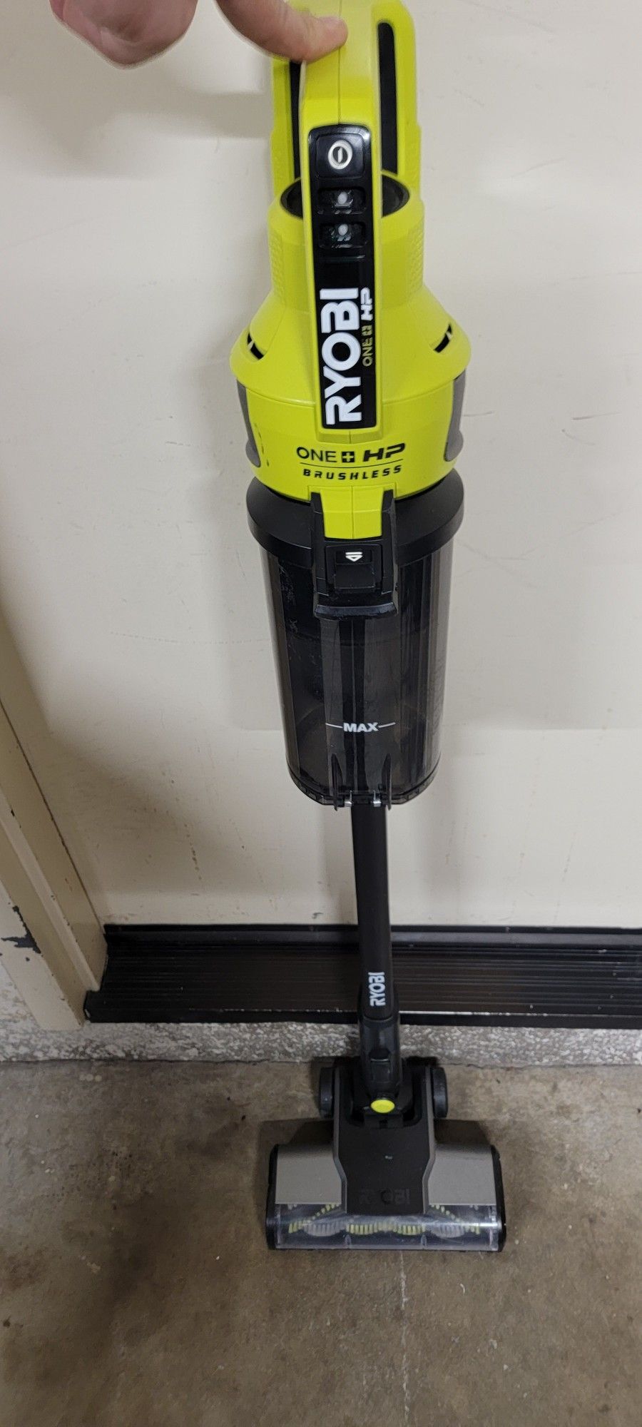 Ryobi 18v Upright Stick Vacuum (Tool Only) 