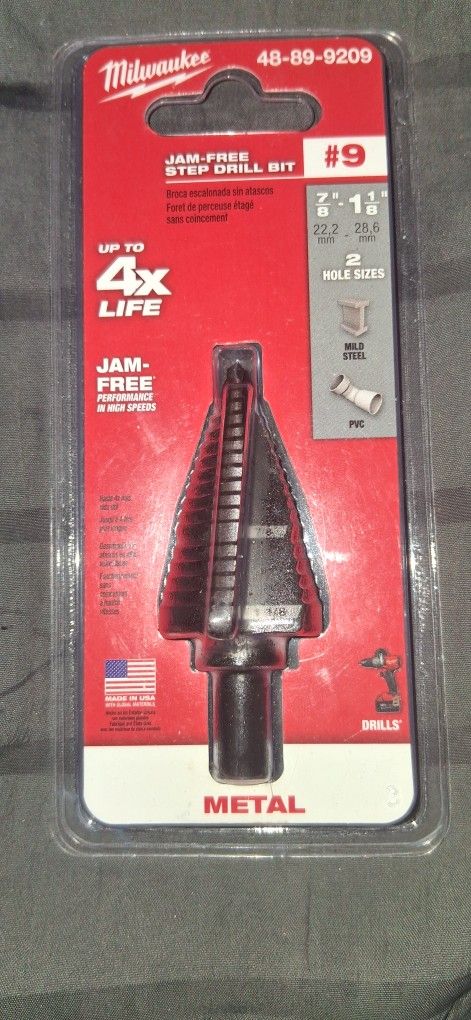 Milwaukee 7/8 in. - 1-1/8 in. #9 Black Oxide Step Drill Bit (12 Steps)