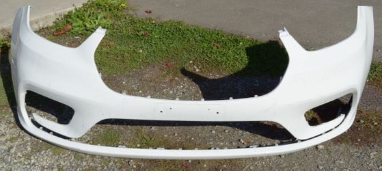 USED REF#U0305 || 2021-2026 CHRYSLER PACIFICA || FRONT BUMPER COVER ONLY