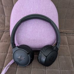 JBL 670NC Headphones